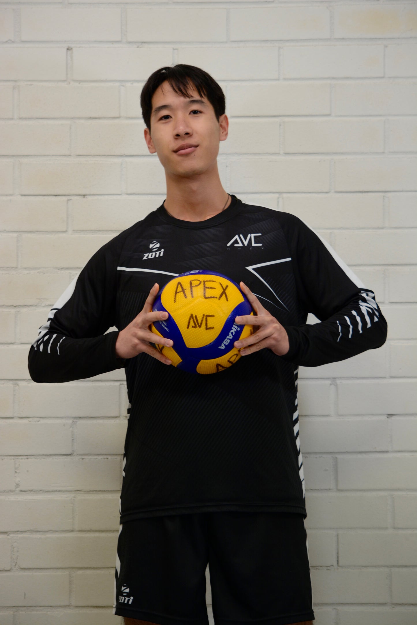 Long Sleeve Training Top (BLACK)